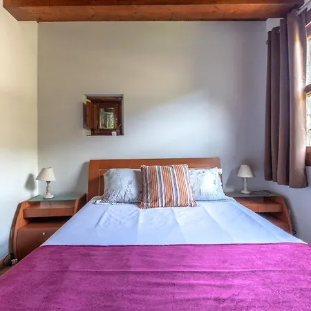 43a Nature With Parking By Aston