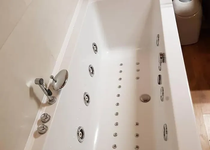 アパート 43a Nature With Parking By Aston Otañes